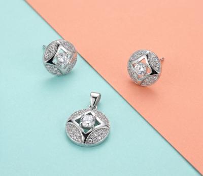 Sparkling Elegance 92.5 Pendant Set