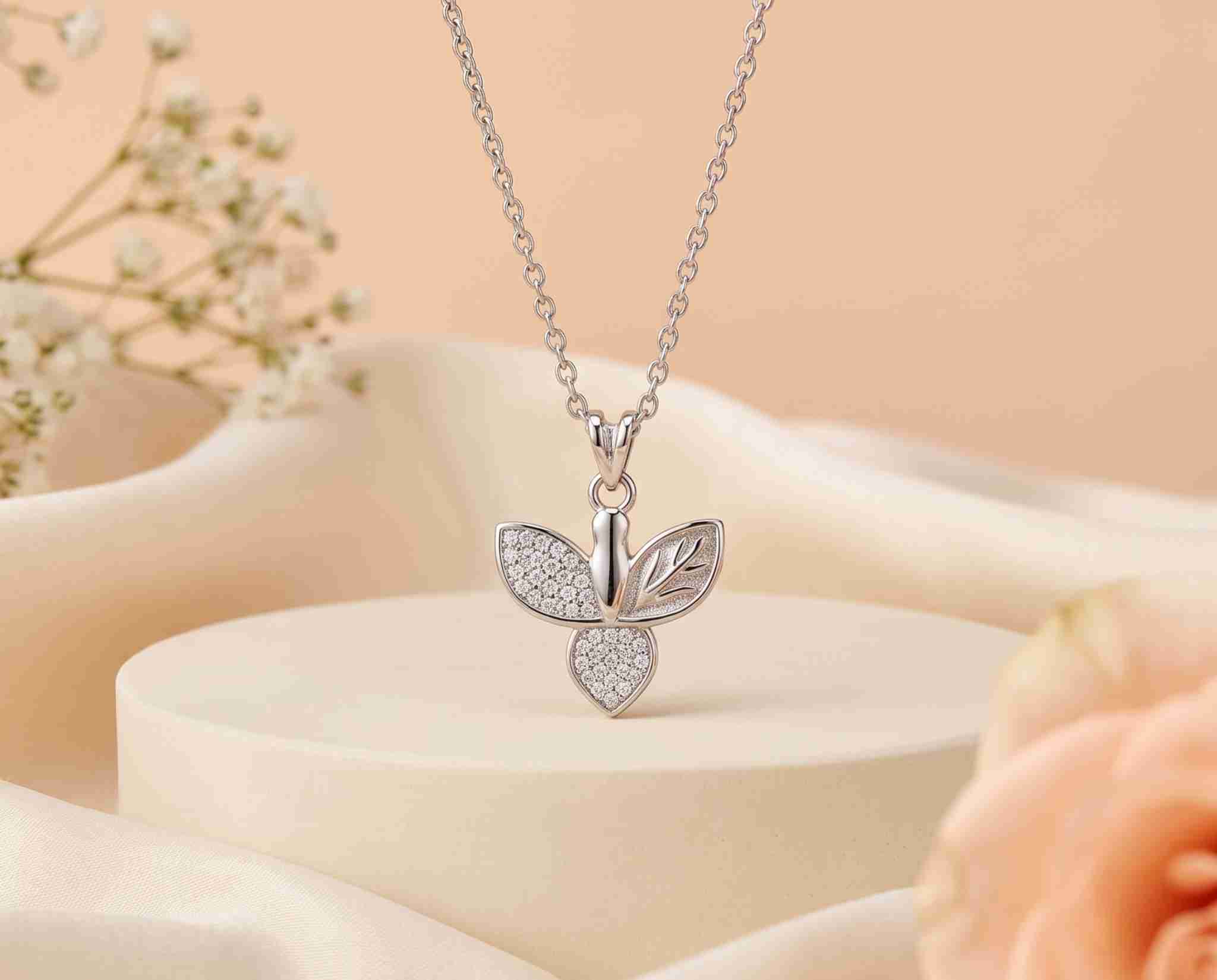 Rhodium 70 Leaf Chain Pendant for Women