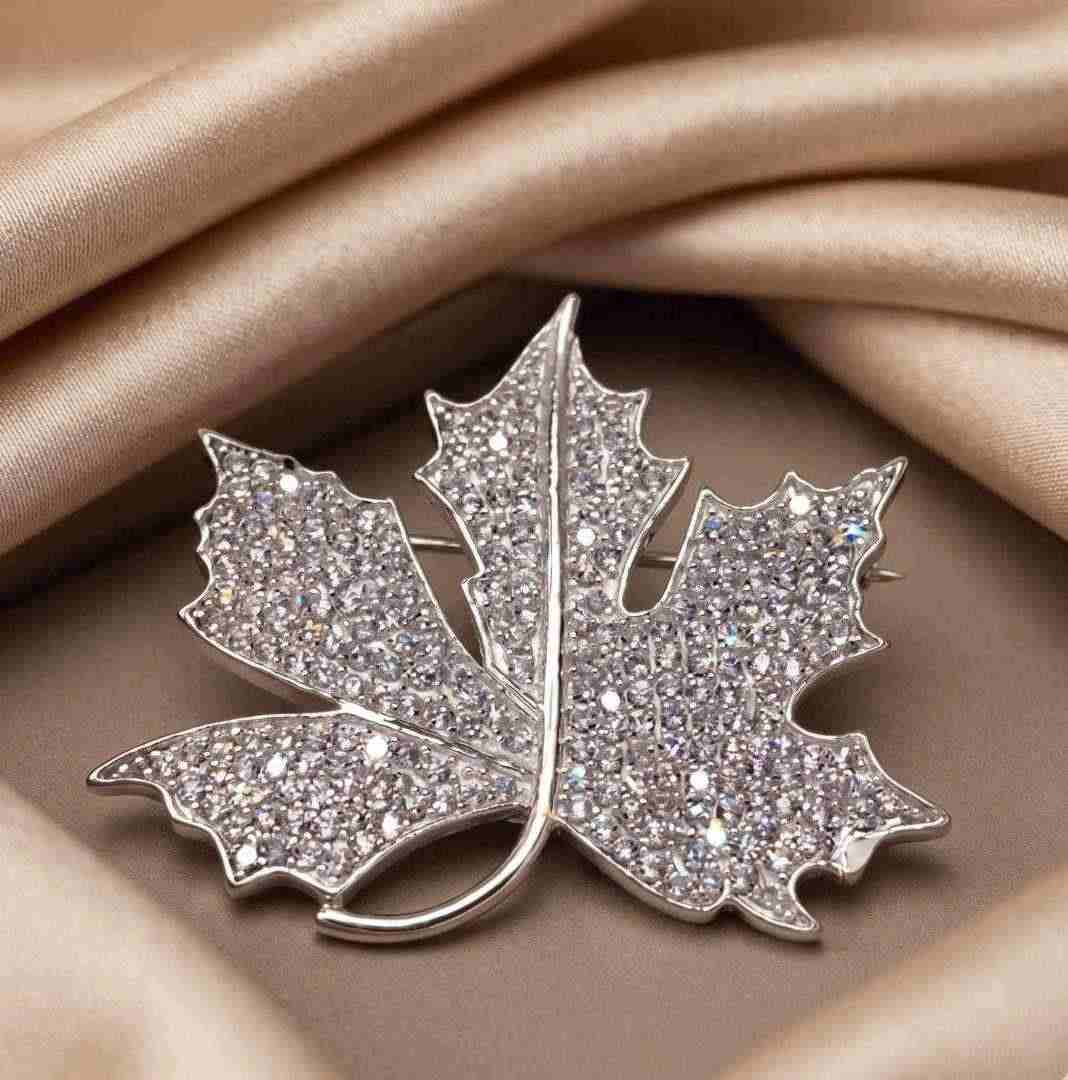 Frostleaf Spark Brooch